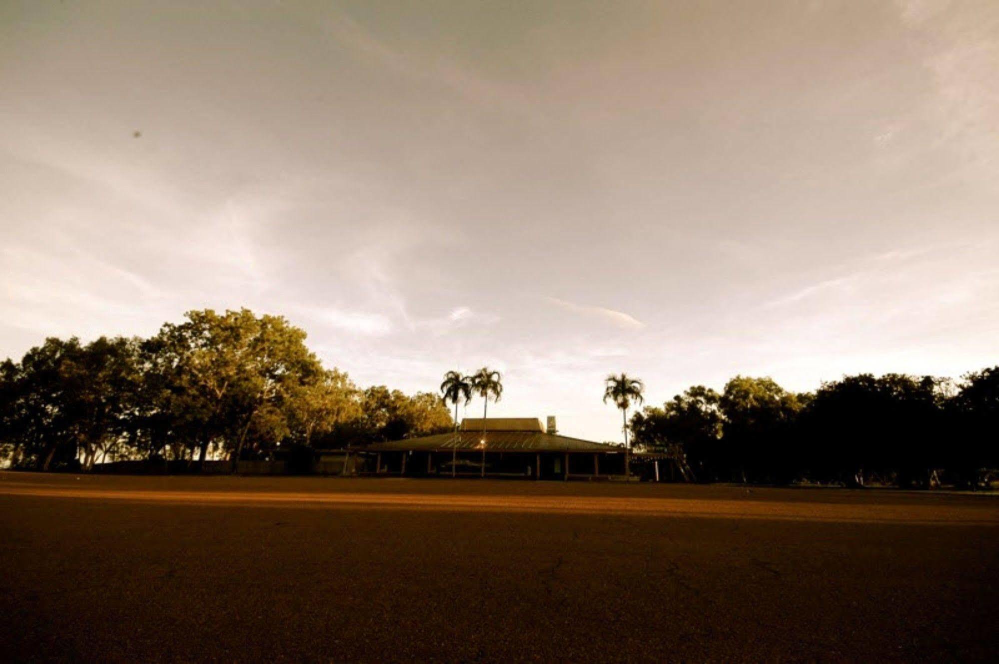 Albatross Bay Resort Weipa Extérieur photo